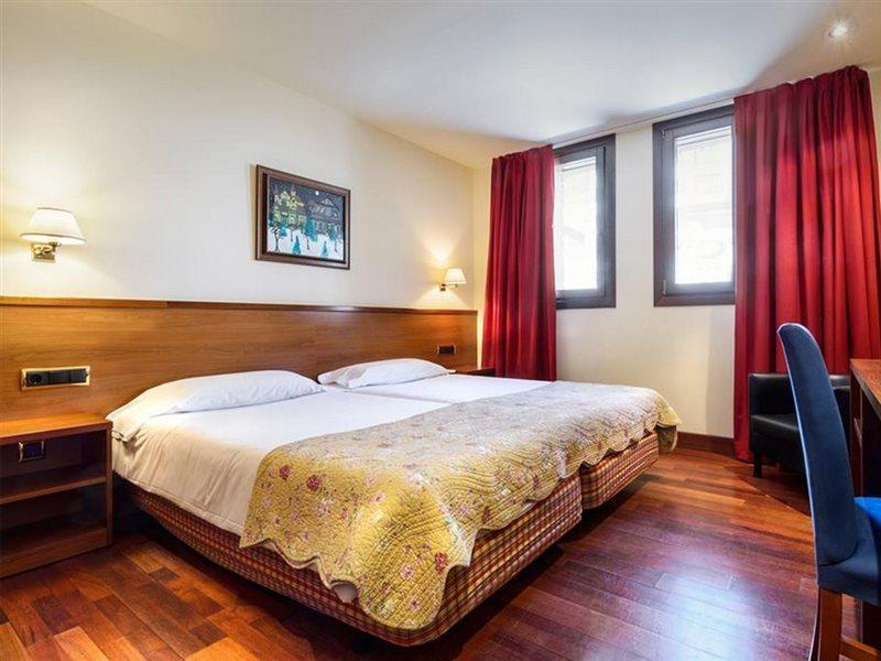 Snoe Hotel Candanchú מראה חיצוני תמונה