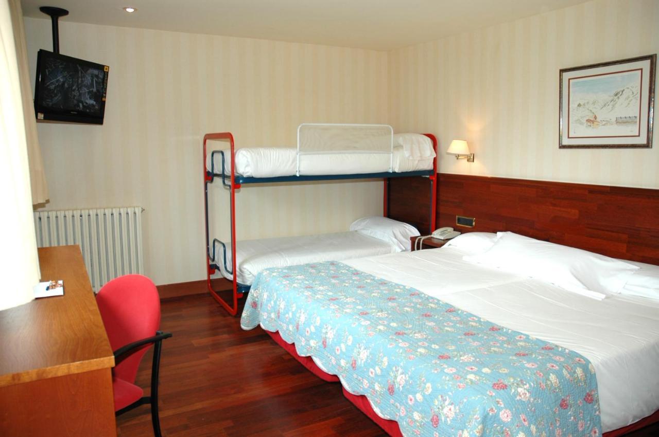 Snoe Hotel Candanchú מראה חיצוני תמונה