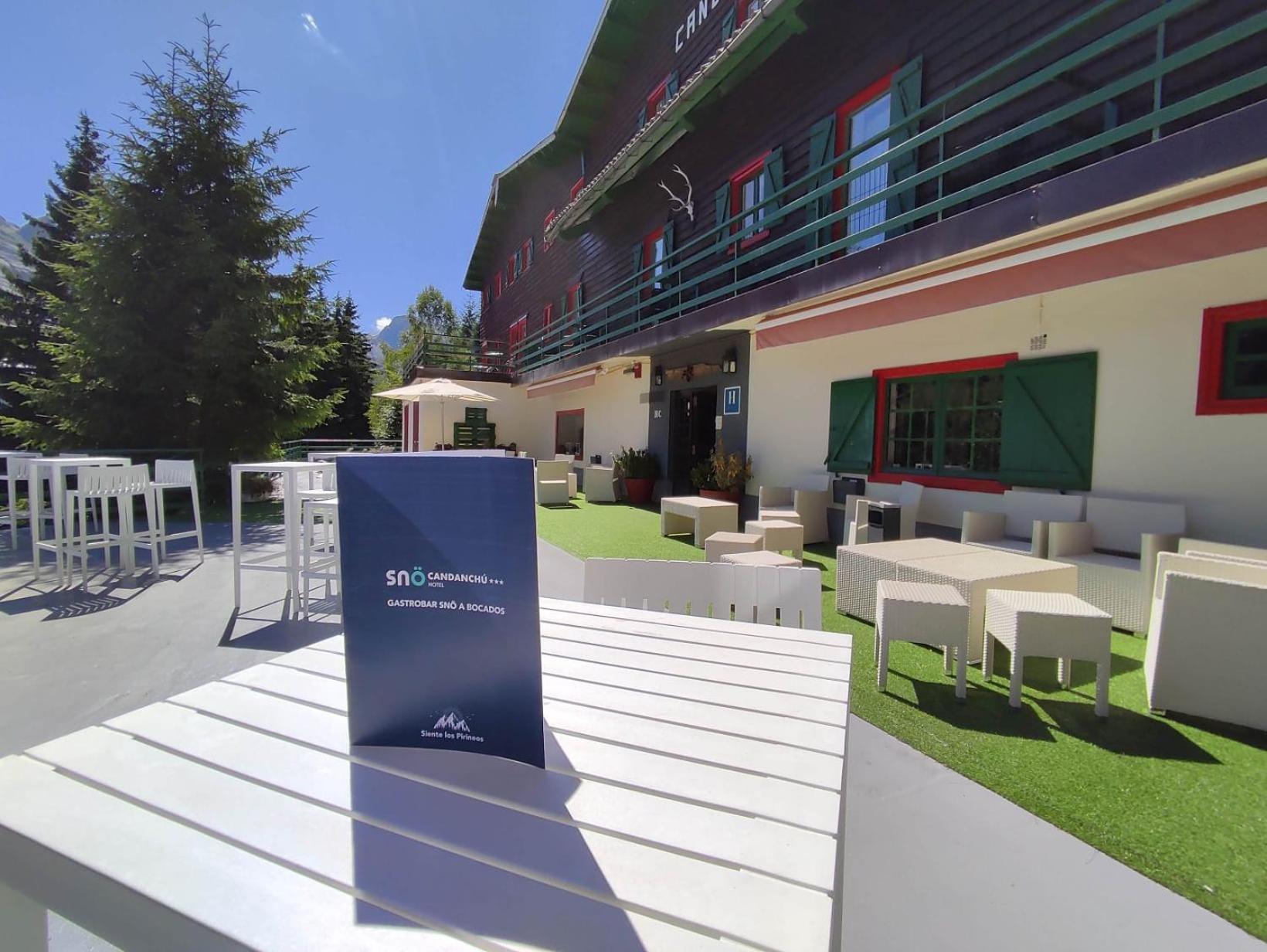 Snoe Hotel Candanchú מראה חיצוני תמונה