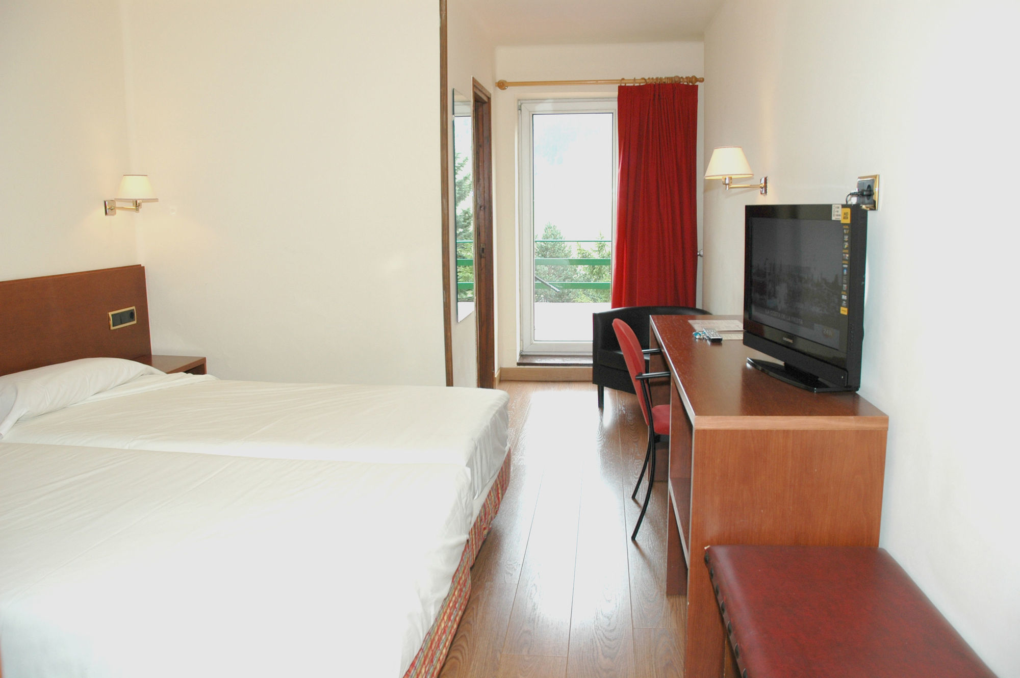 Snoe Hotel Candanchú מראה חיצוני תמונה